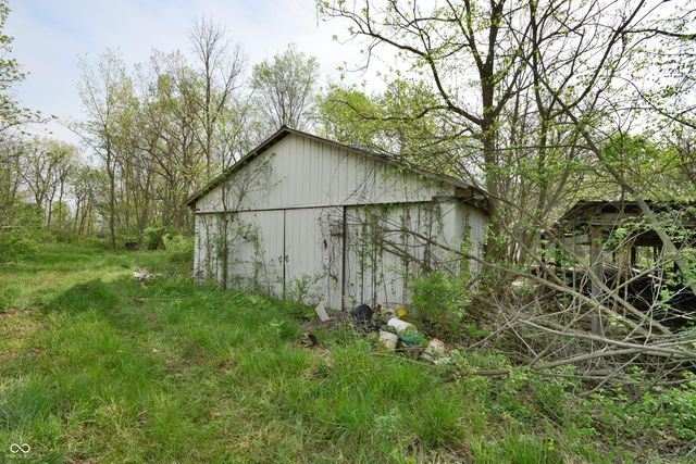 2912 Outer Drive, New Castle, IN 47362