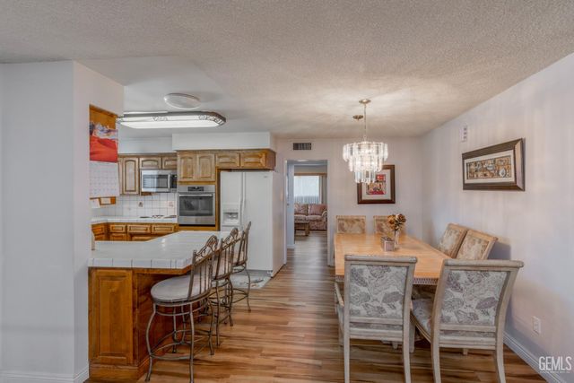 2024 Hasti Acres Drive, Bakersfield, CA 93309