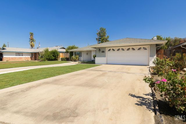 2024 Hasti Acres Drive, Bakersfield, CA 93309