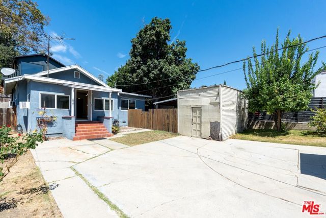 841 Laveta Terrace, Los Angeles, CA 90026