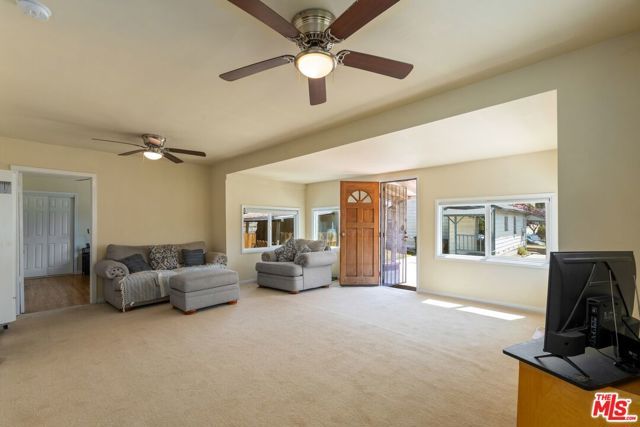 841 Laveta Terrace, Los Angeles, CA 90026