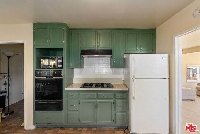 841 Laveta Terrace, Los Angeles, CA 90026