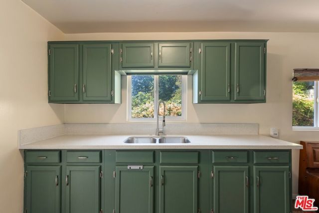 841 Laveta Terrace, Los Angeles, CA 90026