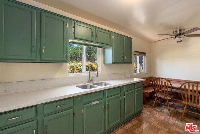 841 Laveta Terrace, Los Angeles, CA 90026