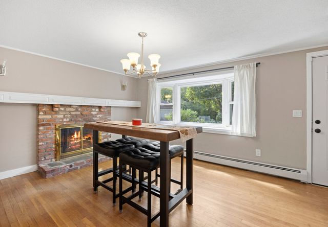 40 Lane St, Middleboro, MA 02346