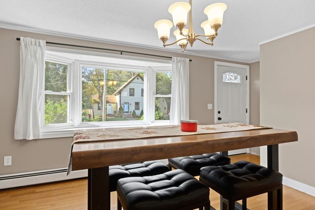 40 Lane St, Middleboro, MA 02346