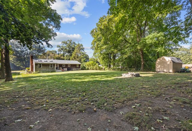 40 Lane St, Middleboro, MA 02346