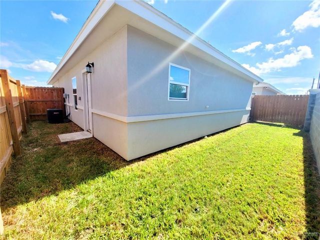 400 Retama Lane, Weslaco, TX 78596