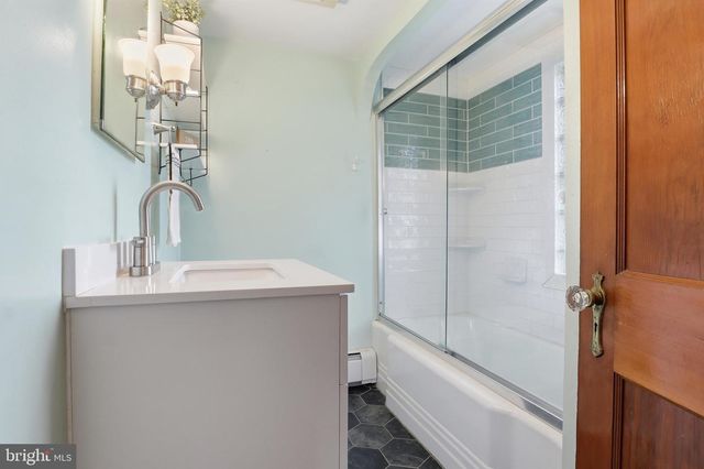 2900 IRONSTONE HILL RD, York, PA 17403