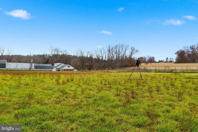 2900 IRONSTONE HILL RD, York, PA 17403