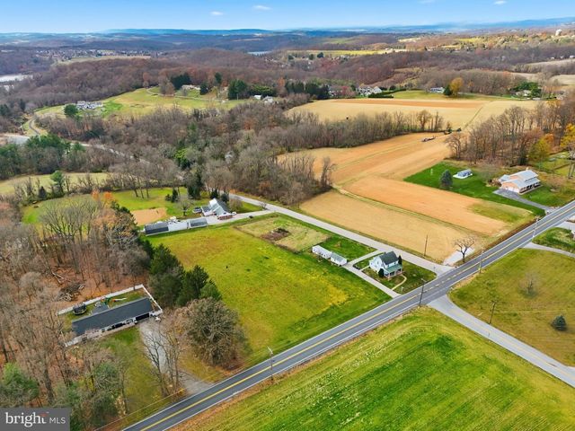 2900 IRONSTONE HILL RD, York, PA 17403