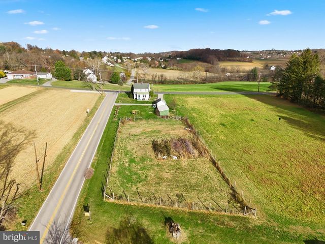 2900 IRONSTONE HILL RD, York, PA 17403