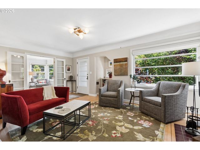 4505 Se CLINTON St, Portland, OR 97206