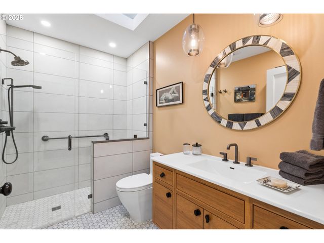 4505 Se CLINTON St, Portland, OR 97206
