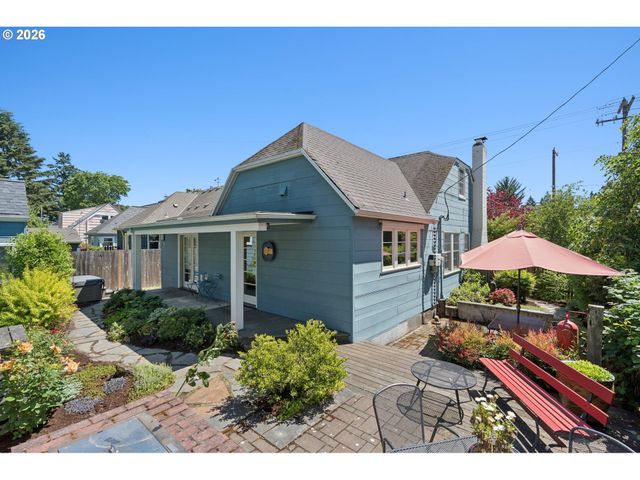 4505 Se CLINTON St, Portland, OR 97206