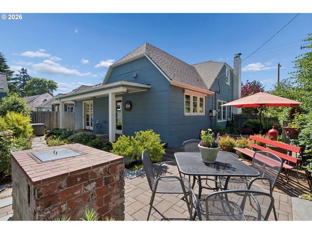 4505 Se CLINTON St, Portland, OR 97206