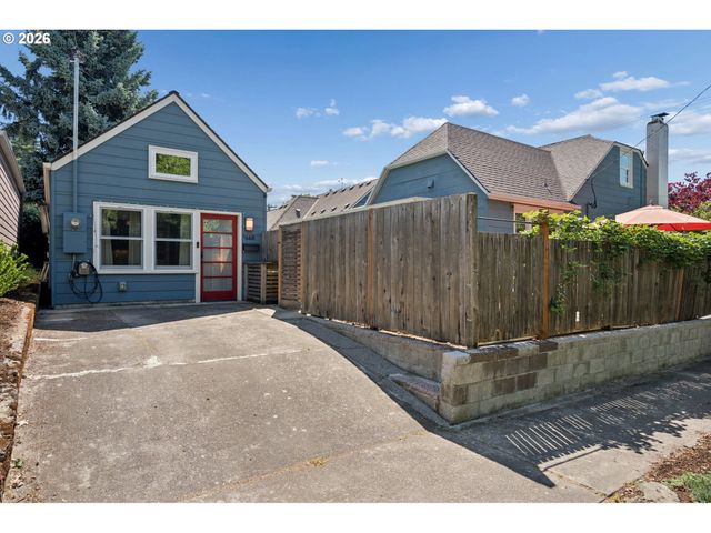 4505 Se CLINTON St, Portland, OR 97206