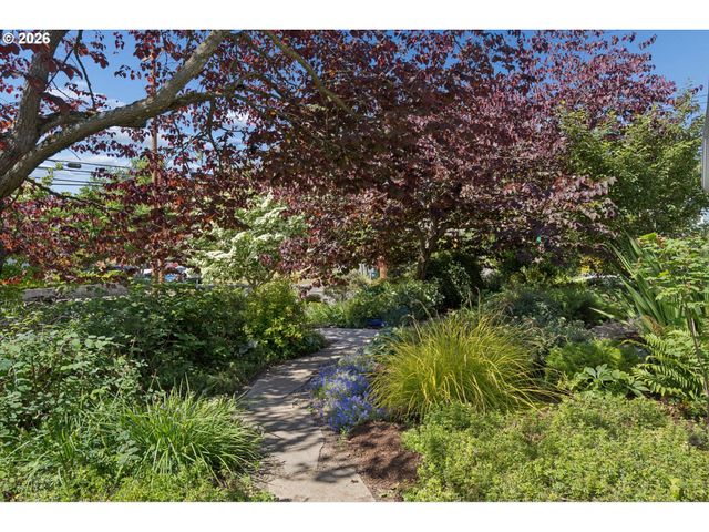 4505 Se CLINTON St, Portland, OR 97206