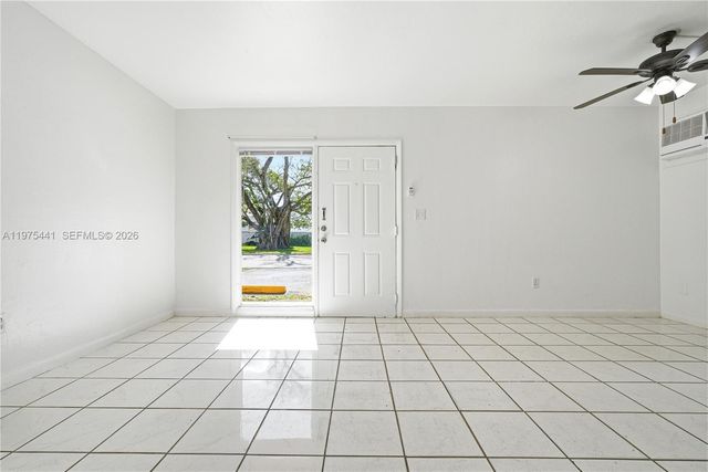 1333 NW 15th St 8, Miami, FL 33125