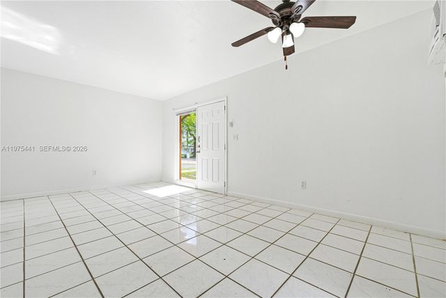 1333 NW 15th St 8, Miami, FL 33125