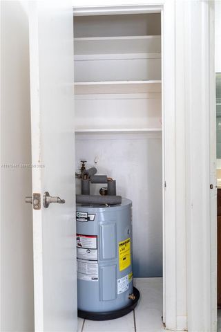 1333 NW 15th St 8, Miami, FL 33125