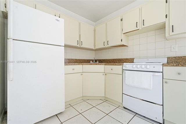 1333 NW 15th St 8, Miami, FL 33125