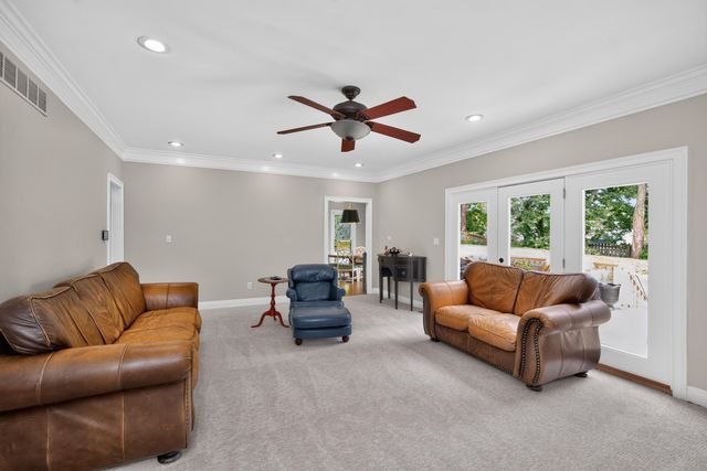 1237 Sherborne Place, Lexington, KY 40509