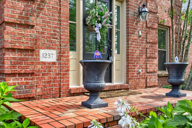 1237 Sherborne Place, Lexington, KY 40509