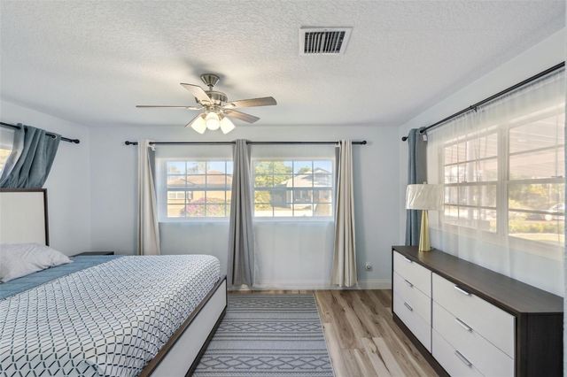 1500 PINECREST PLACE, Orlando, FL 32803