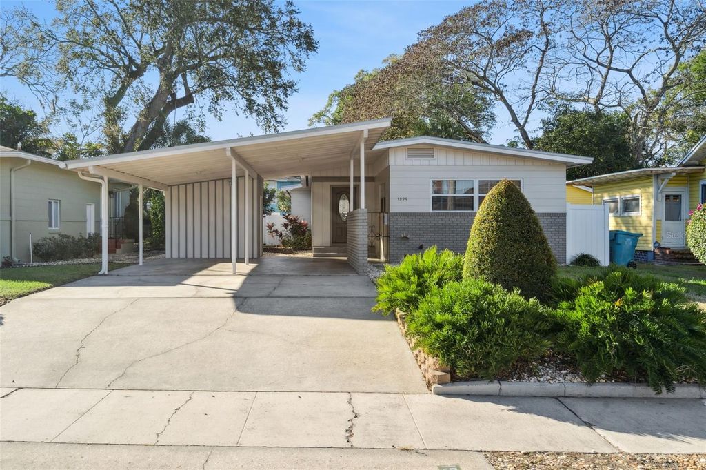 1500 PINECREST PLACE, Orlando, FL 32803