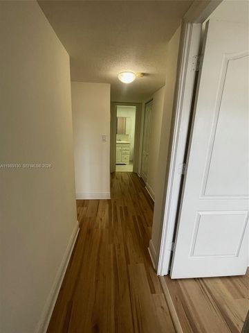 8107 SW 72nd Ave 423E, Miami, FL 33143