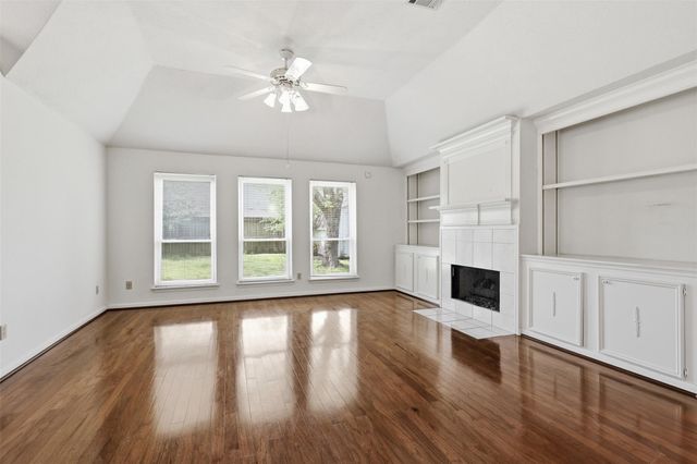 10707 Crestfield Court, Houston, TX 77070