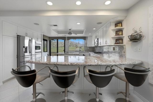 24 El Toro Drive, Rancho Mirage, CA 92270