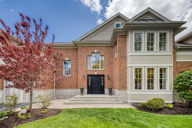 119 Roslyn Road, Barrington, IL 60010