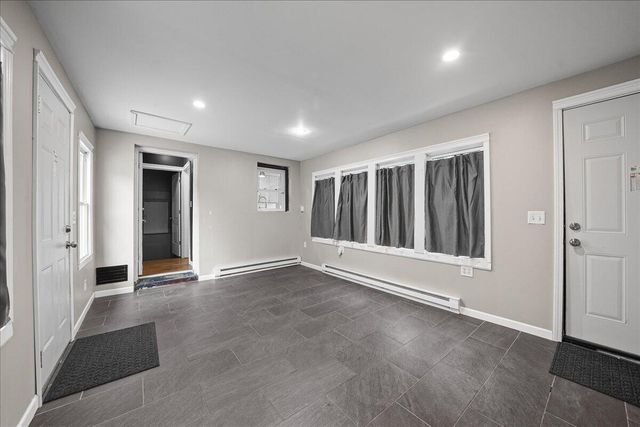 214 W Joliet Road, Valparaiso, IN 46385