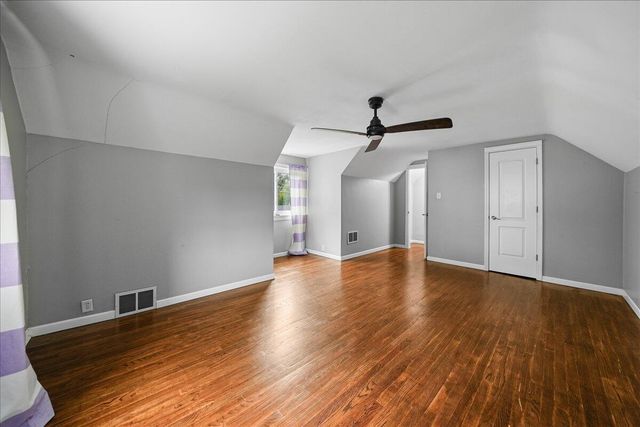 214 W Joliet Road, Valparaiso, IN 46385