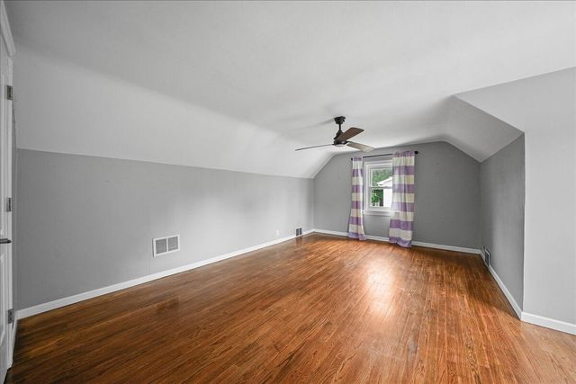 214 W Joliet Road, Valparaiso, IN 46385