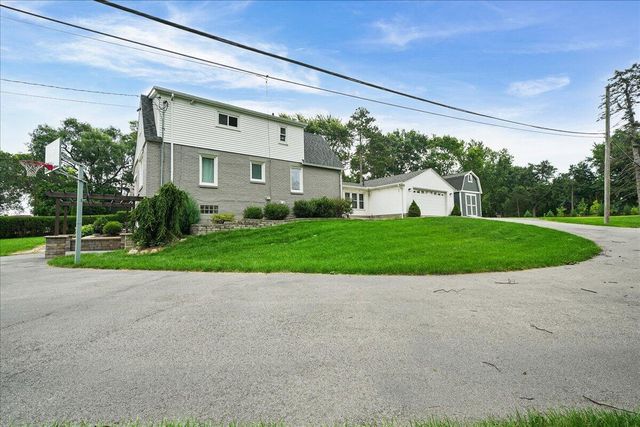 214 W Joliet Road, Valparaiso, IN 46385