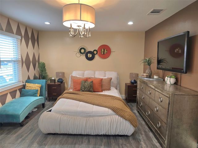 440 Vernet Street, Richardson, TX 75080