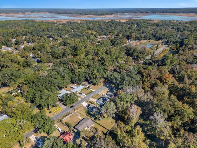 2105 Harriet Drive, Tallahassee, FL 32303