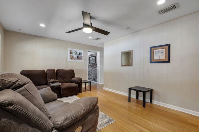 2105 Harriet Drive, Tallahassee, FL 32303