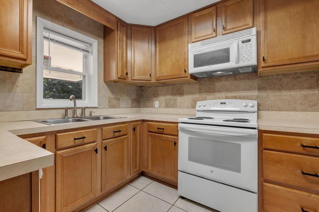 2105 Harriet Drive, Tallahassee, FL 32303