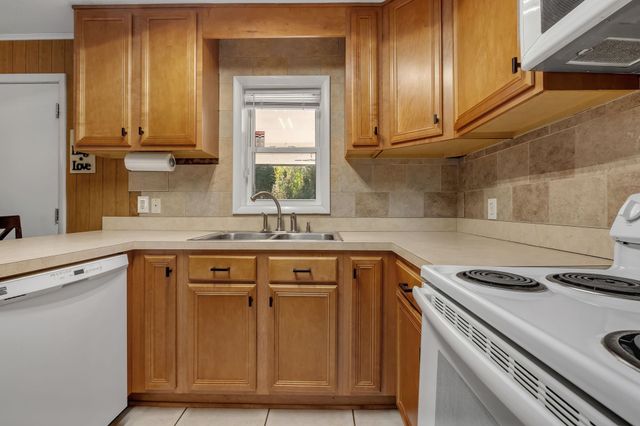 2105 Harriet Drive, Tallahassee, FL 32303