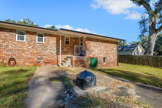 2105 Harriet Drive, Tallahassee, FL 32303