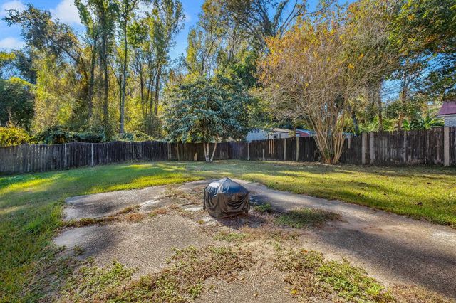 2105 Harriet Drive, Tallahassee, FL 32303