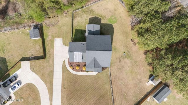 250 Farmhouse Lane, Carthage, NC 28327