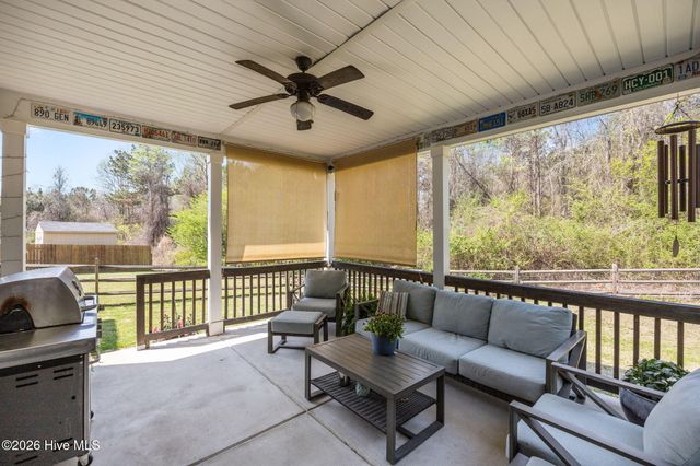 250 Farmhouse Lane, Carthage, NC 28327