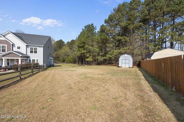 250 Farmhouse Lane, Carthage, NC 28327