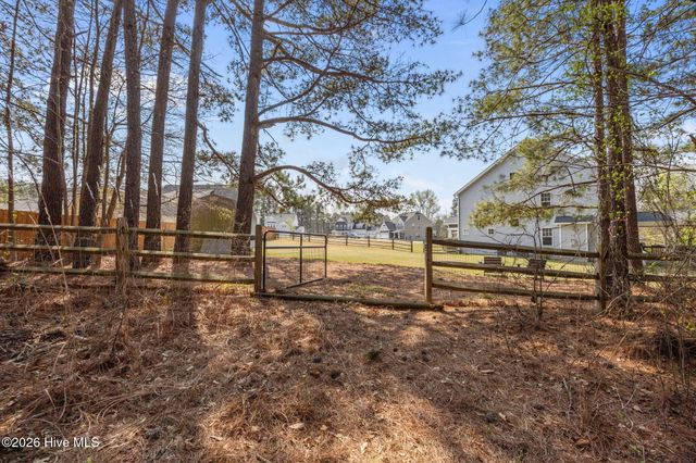 250 Farmhouse Lane, Carthage, NC 28327