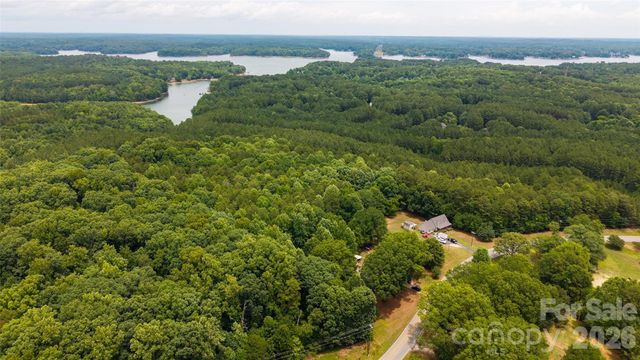 8628 Island Point Road, Sherrills Ford, NC 28673